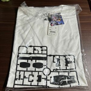 ユニクロ　ガンダム　 コラボTシャツ　サイズxxl