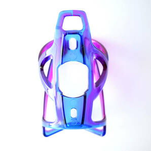 ボルト付 クリアボトルケージ 自転車 ブルー/パープル ボトルゲージ サイクリング ドリンクホルダー 強化プラ 耐衝撃性 水分補給 軽量 青紫の画像4