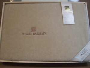 送料込(箱なし) ピエールバルマン PIERRE BALMAIN PARI マイヤーボアシーツ 冬用140㎝×240㎝ ベージュ系