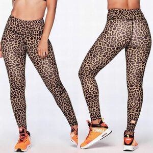 【正規品・新品】 Sサイズ★ZUMBA・ズンバ★United By High Waisted Ankle Leggings