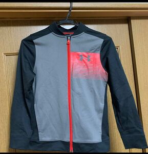 UNDER ARMOUR アンダーアーマー　キッズ　アウター　YLG 140 150