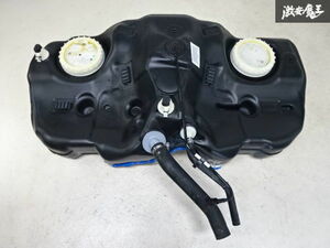 【キレイ！】トヨタ 純正 ZN8 GR86 ハチロク MT 燃料タンク ガソリンタンク フューエルタンク 42013CC000 / 42081CC00 予備に 棚C-1