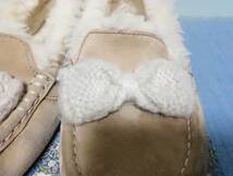 ★★『UGG』アンスレー《内側ウール・ニットボウ付スエードモカシン》ベージュ　25.0㎝　　☆USED☆ ★★_画像2