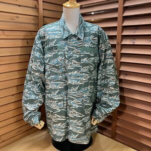 Y送料無料661【UNDEFEATED アンディフィーテッド】 TIGER CAMO M65 JACKET ミリタリー オリーブ系 SIZE L