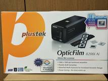 【新古品】Plustek OpticFilm 8200i Ai フィルムスキャナー 本体未通電　付属品完備　プラスティック_画像1