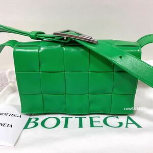 完全正規品 未使用 BOTTEGA VENETA ボッテガヴェネタ ショルダー 斜め掛け バッグ スモール カセット パラキート グリーン 717587 保存袋