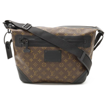 LOUIS VUITTON ルイ ヴィトン モノグラム ウォータープルーフ メッセンジャーバッグ ショルダーバッグ 斜め掛け_画像1