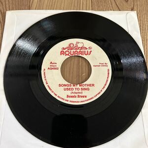 7インチ「Dennis Brown/Songs My Mother Used To Sing」