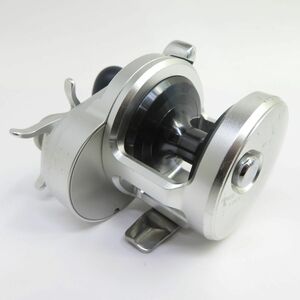 123s　SHIMANO シマノ 11 OCEA JIGGER オシアジガー 1500HG 02745 右ハンドル ベイトリール 本体のみ ※中古