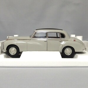 美品★NOREV Mercedes-Benz 300(w186) 1955 Grey 1/18 ミニカー 183578 メルセデス・ベンツ 300 グレー ノレブ★の画像4