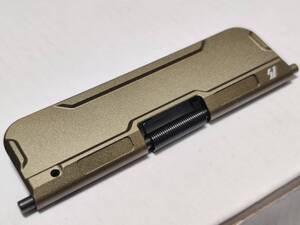 Strike Industries M4 Billet Ultimate ダストカバー 223 FDE