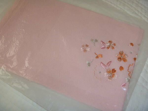 刺繍半衿　刺繍半襟　和装小物　絹　縮緬　ピンク　桜【送料無料】