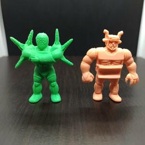 キン肉マン　パート24　ブルドーザーマン　ミサイルマン　肌色＆緑　キン消し　キンケシ　消しゴム　フィギュア　※一部小さなシミあり