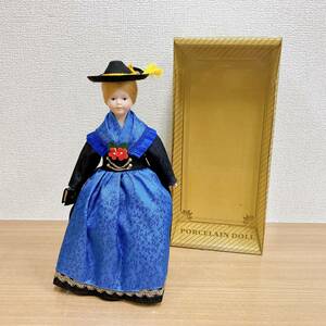 *[PORCELAIN DOLL* Poe se Len doll bisque doll ] character doll /. woman / beautiful blue. dress! /S510-259