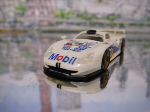 TRUMPETER - MGM / トランぺッター 1/87 ポルシェ ９１１ GT1 No.26 希少美品