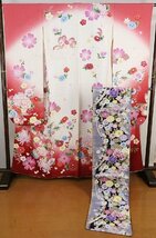 き47　正絹　振袖　3点セット　振袖・帯・襦袢　花柄　【美品】　身丈163ｃｍ_画像1