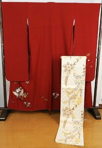 き46　正絹　振袖　3点セット　振袖・帯・襦袢　柄は全部刺繍蝶花　【美品】　身丈160ｃｍ