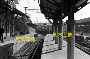 [鉄道写真] 遠州鉄道.新浜松駅の構内風景 昭和30年代 (2990)