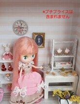 ハンドメイド ミニチュア ドールハウス風 箱 小さな雑貨屋さん ミニドールの撮影背景にもぴったり インテリア_画像5