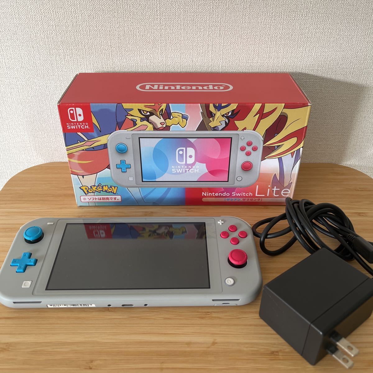 年最新ヤフオク! nintendo switch lite ザシアン・ザマゼンタの