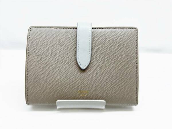 良好品　Celine　セリーヌ　エッセンシャル　ロゴ　ミディアムストラップウォレット　二つ折り財布　10B643BRU