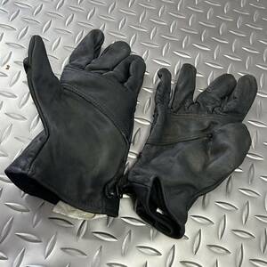 米軍放出品 沖縄　GLOVES LEATHER LIGHT DUTY グローブ 手袋 スポーツ サイクリング アウトドア　登山　ガーデニング MEDIUM (INV QR92)