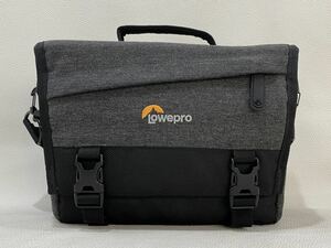 R3J119◆本物◆ ロープロ Lowepro エムトレッカー m-Trekker SH 150 ポリエステル グレー色 ロゴ カメラバッグ ショルダーバッグ