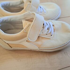 18センチ キッズシューズ