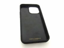 ■新品同様■ DOLCE＆GABBANA ドルチェ&ガッバーナ パテントレザー ラインストーン iPhone 13 対応 アイフォンケース ブラック系 BE5333_画像2