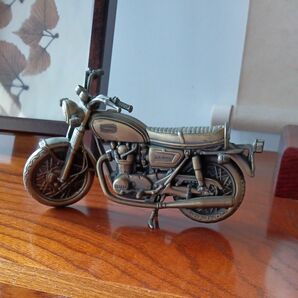 バイクの飾り物　YAMAHA XS.-65Q 世界の名車