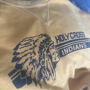 スウェットパーカー ビンテージ vintage HOLY CROSS indians イエロー　中古　サイズ38〜40 検索東洋エンタープライズリアルマッコイ