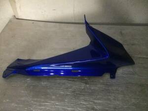 GSX-R600/750 アッパーカウル右 94672-37H0 2008 - 2010 