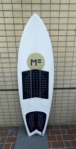 激安！超グッドコンディションMF ソフトボード中古! 超お買い得! フルデッキ付き! KUMA FISH FCS2 WHITE 5’10” 36.15L 