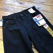 新品 デッドストック Wrangler ラングラー ブラックデニム ジーンズ メンズ W30 L30 パンツ フラッシャー付き未使用品 RELAXD FIT P1117_画像5