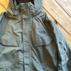 USA古着 THE NORTH FACE ノースフェイス HYVENT マウンテンパーカー メンズ サイズ M グリーン アメカジ アウトドア 防風 防寒 J2842