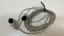 美品！ SHURE 有線 高遮音性イヤホン SE215 SE215-CL-A Clear sound + deep bass ※外箱ダメージ有_画像3