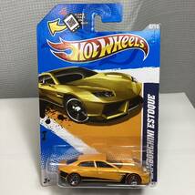 希少【Walmart限定 レッドラインタイヤ】☆ホットウィール☆　ランボルギーニ　エストーケ　Hot Wheels _画像2