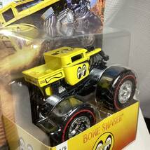 【O’Reilly Auto Parts 限定】☆ホットウィール☆ ボーン　シェイカー　ムーンアイズ モンスタートラック　Hot Wheels _画像4