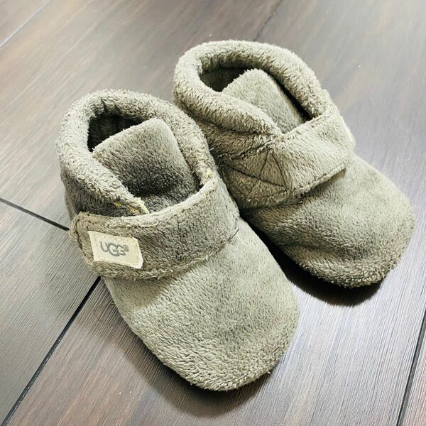 ムートンブーツ UGG ベビーシューズ　12.5