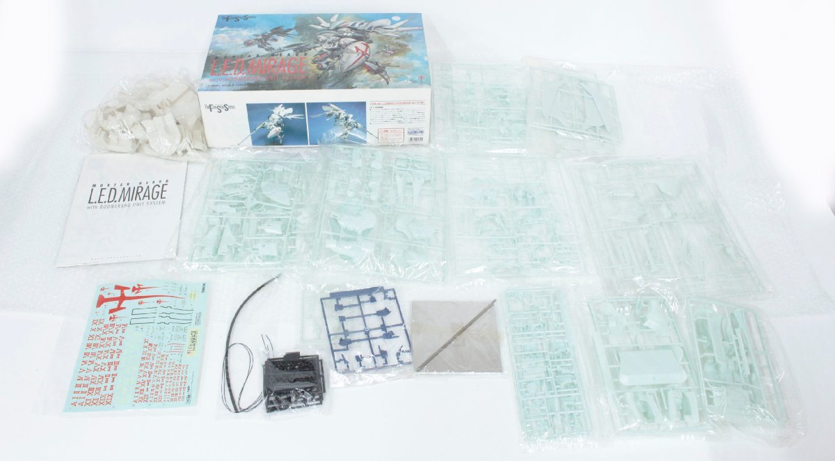 WAVE 1/100 ファイブスター物語 レッドミラージュ オークション比較