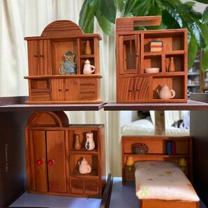 激レア　ドールハウス　ミニチュア家具　木製　４点　本棚、洋服ダンス、ベッド、リビングボード