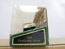 ■ CORGI CLASSIC MODELコーギー D709 FORD ZODIAC SALOON フォード・ゾディアック・サルーン モデルミニカー_画像5