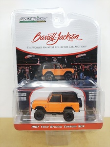 ■ GREENLIGHTグリーンライト BARRETT-JACKSON 1/64 1967 Ford Bronco Custom SUV オレンジ フォードブロンコ ミニカー　ハイリフト？