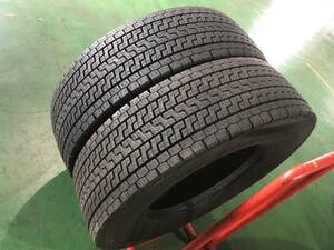 x775-3-9 ☆295/80R22.5 中古2本セット！ ヨコハマ ZEN903ZW スタッドレス 2018年製♪ k170