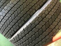 x837-3-10C ☆245/70R19.5 中古8本組！残溝11～10mm 2022年製 ZEN902ZE ヨコハマ スタッドレス♪ k320_画像2