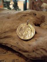 アメリカ硬貨,コイン,1ドル,自由の女神,ペンダント,ネックレス,ゴールド色_画像1
