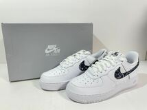 【新品】24㎝　Nike WMNS Air Force 1 Low '07 Essential Brack Paisleyエアフォース1 ロー '07 エッセンシャル ブラック ペイズリー_画像2