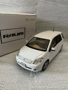 1/24 トヨタ ラウム RAUM 非売品 カラーサンプル ミニカー　スーパーホワイトⅡ