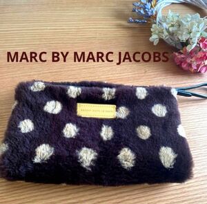 MARC BY MARC JACOBS マークバイマークジェイコブスラビットファーレザークラッチバッグ 