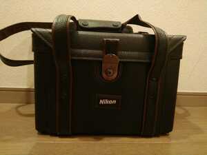 Nikon ニコン カメラ　ハードケース　バッグ　ボックス　中古 　黒　オールド